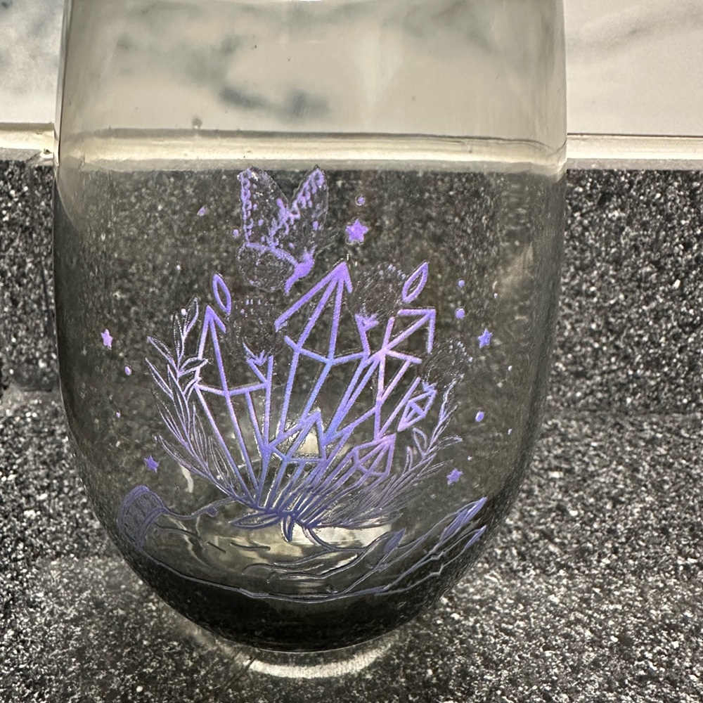 Glass wine quartz and a hand